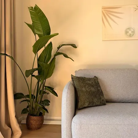 Sunny Sea View In Heart Of Apartment
